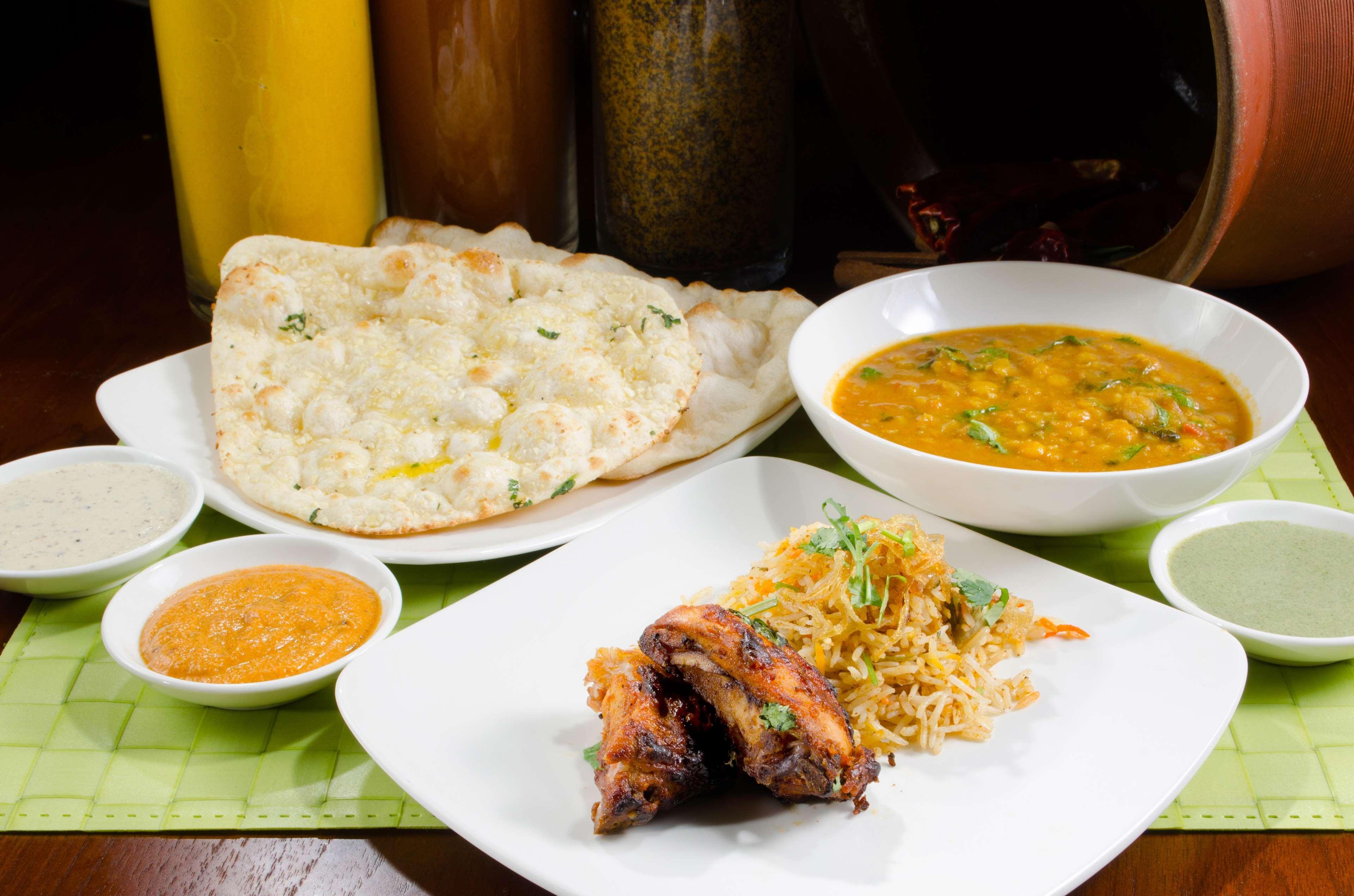 מלון קוטה קינבלו Hyatt Regency Kinabalu מראה חיצוני תמונה Indian cuisine