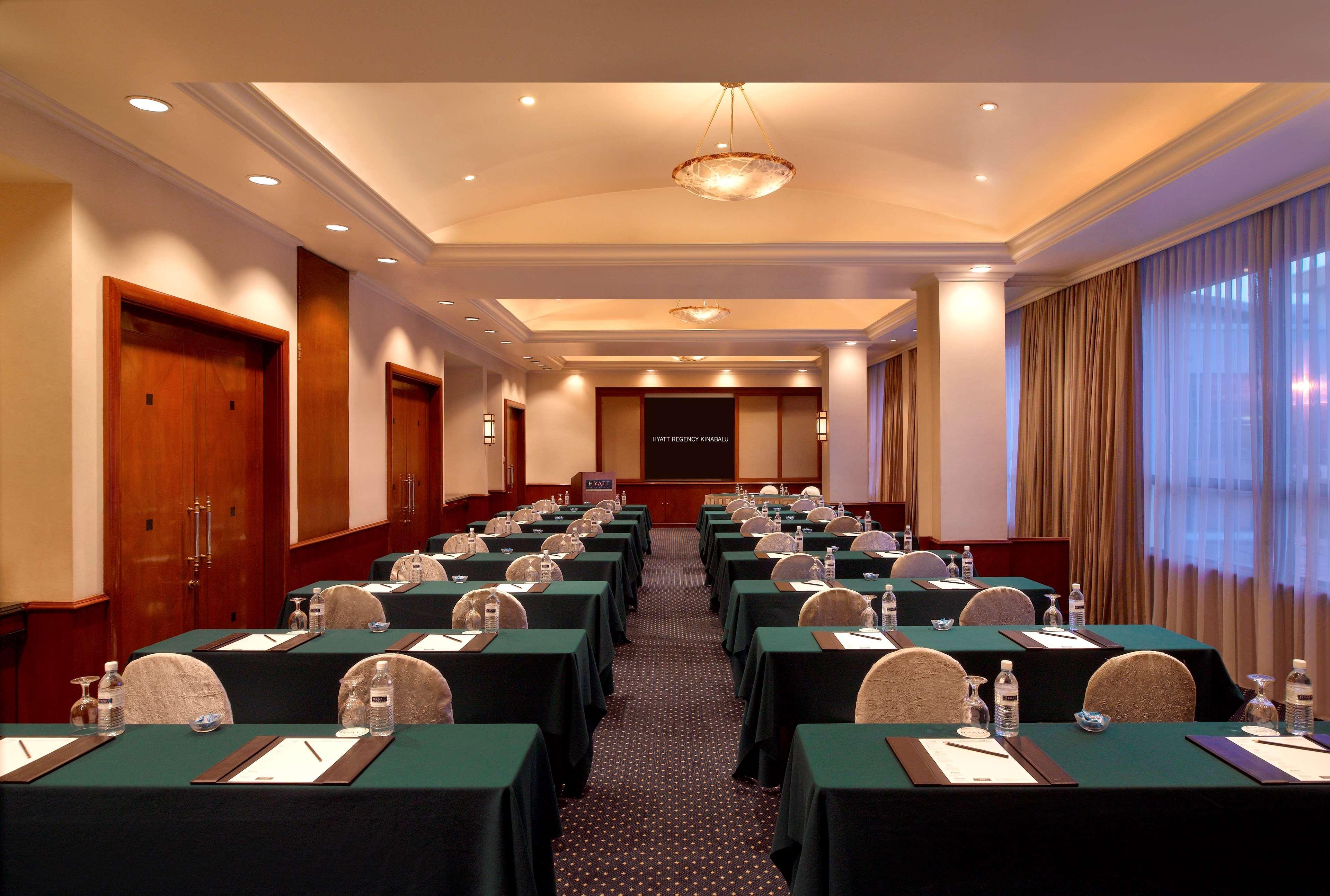 מלון קוטה קינבלו Hyatt Regency Kinabalu מראה חיצוני תמונה Meeting room